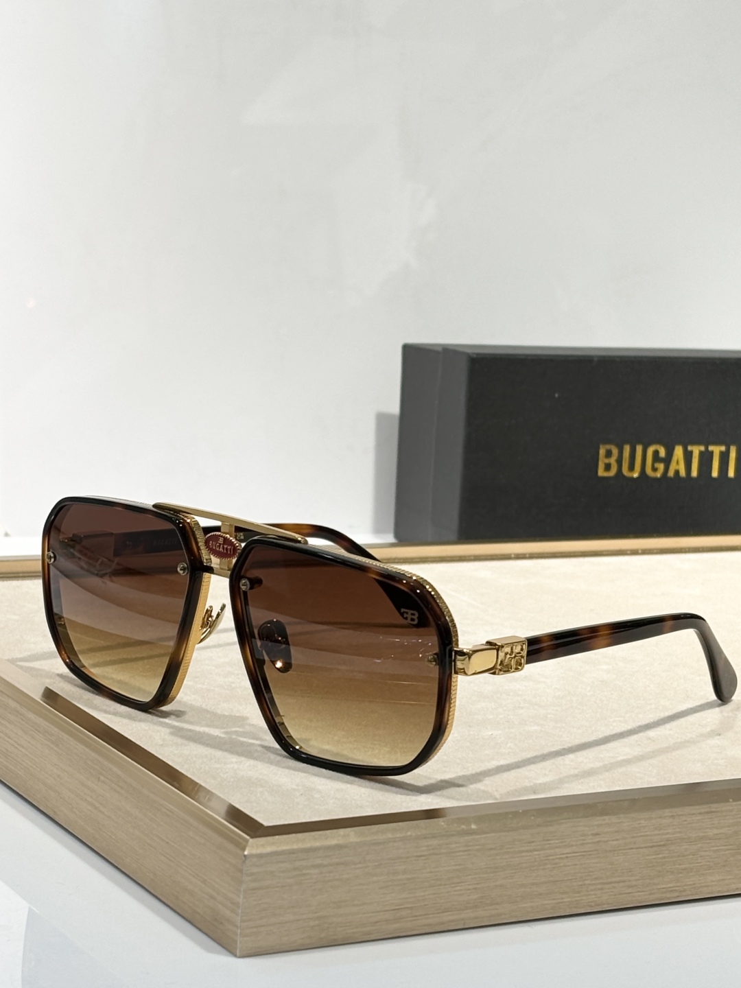  BUGATTI* 
布加提
Model：13-BT/
Size：63口15-142
