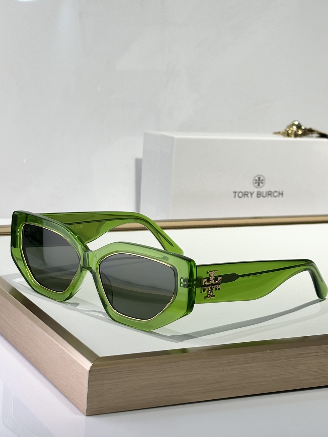  TORY BURC*
MODEL：TY9070U
SIZE：56口15-145
