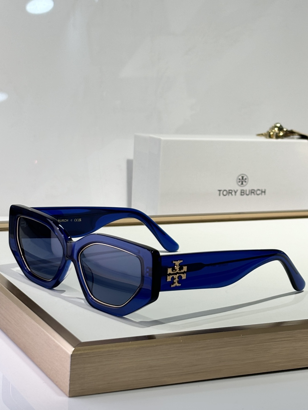  TORY BURC*
MODEL：TY9070U
SIZE：56口15-145
