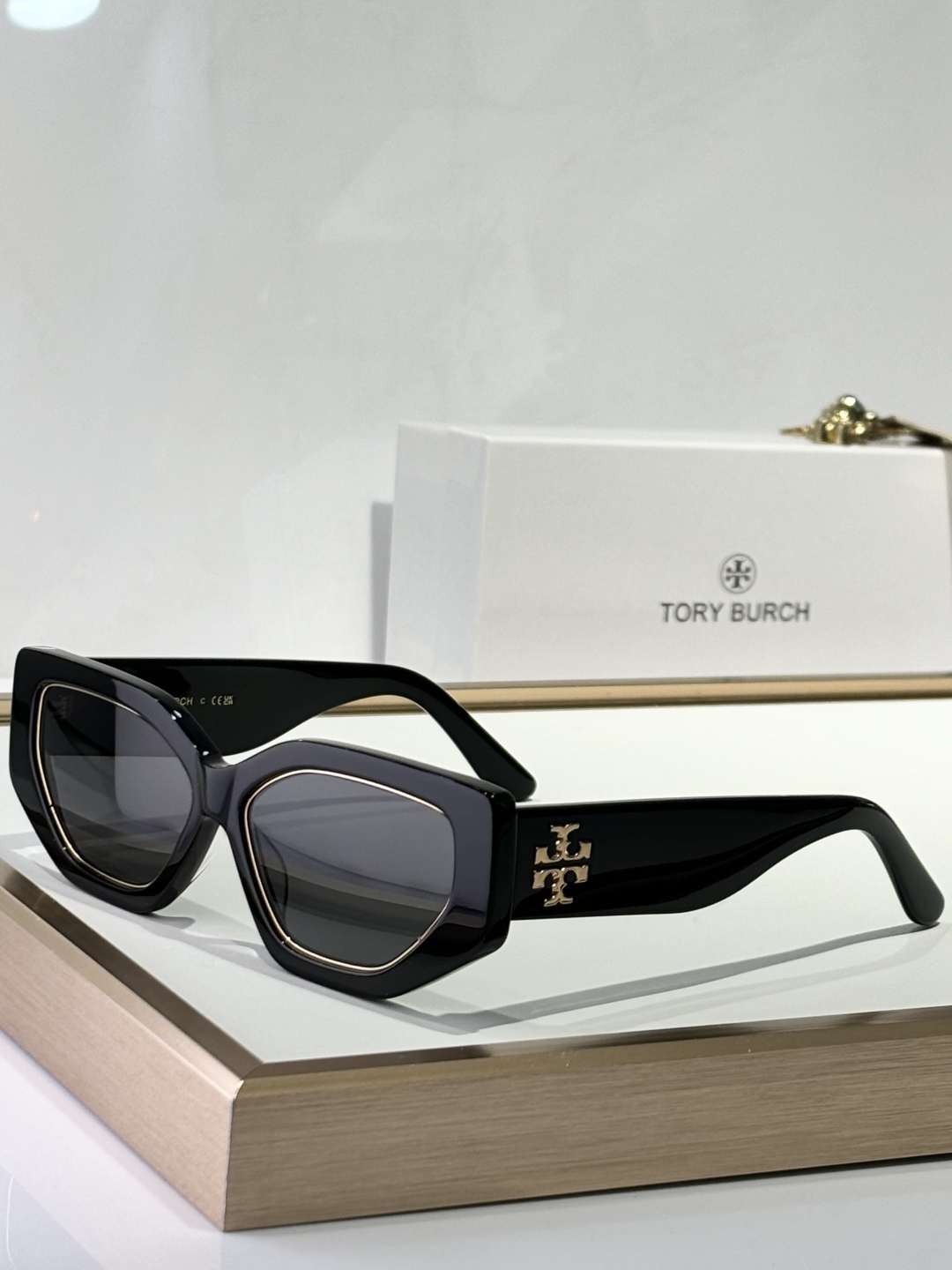  TORY BURC*
MODEL：TY9070U
SIZE：56口15-145
