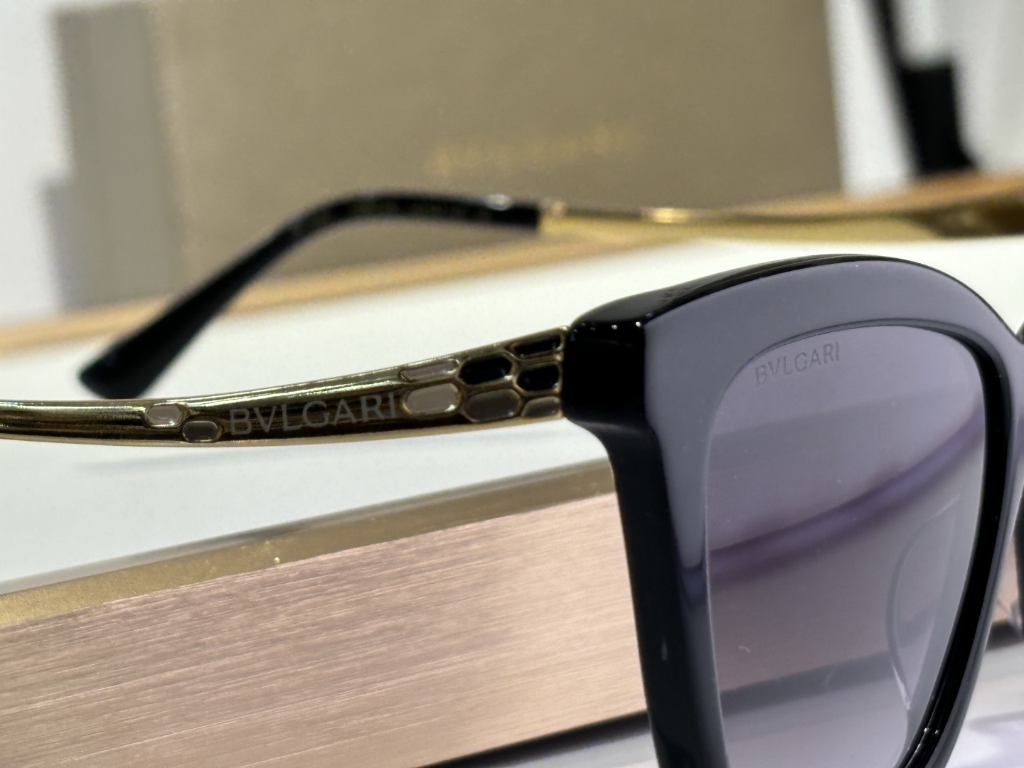  BVLGAR*
MODEL：BV 8257
SIZE：54口18-145
