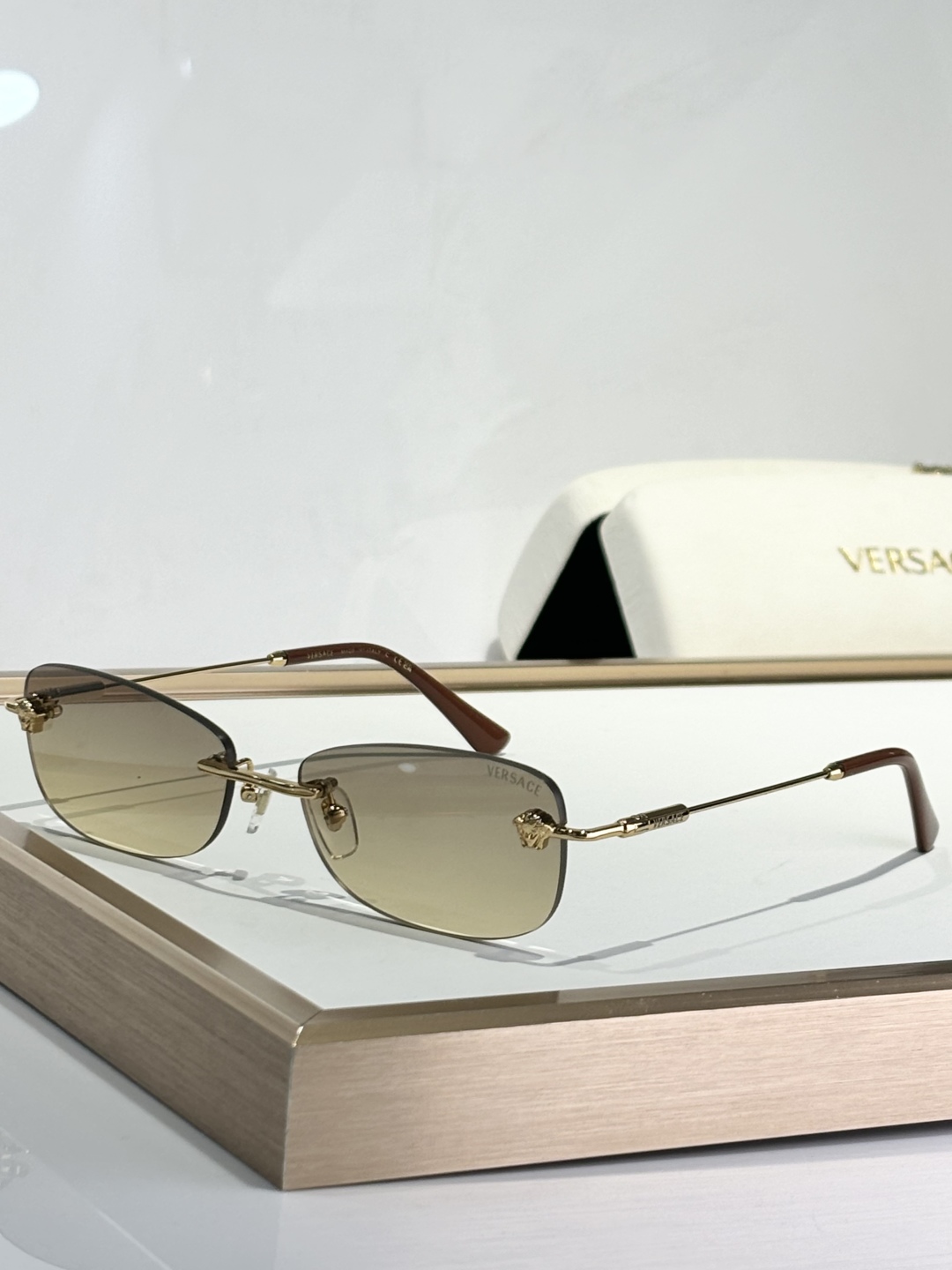  VERSACE
MODELVE 6812
SIZE57口17-140
