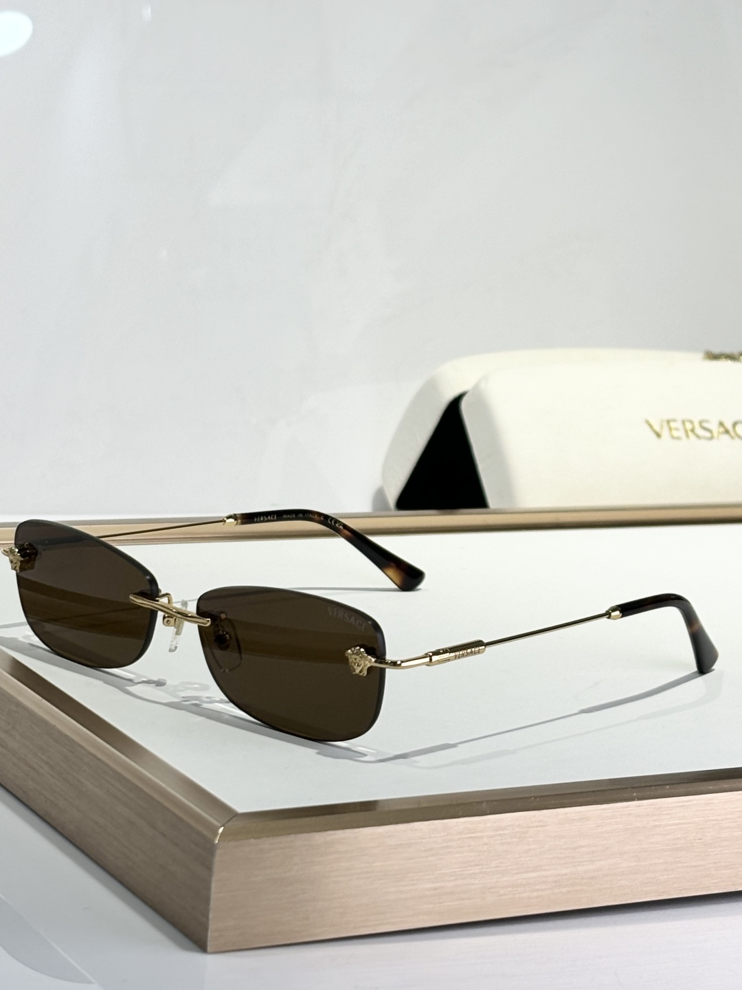  VERSACE
MODELVE 6812
SIZE57口17-140
