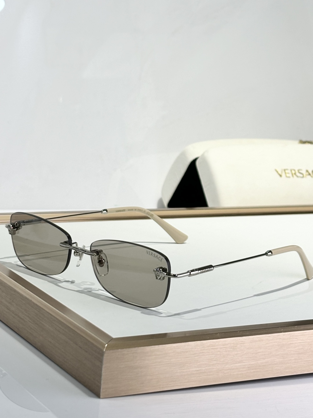  VERSACE
MODELVE 6812
SIZE57口17-140

