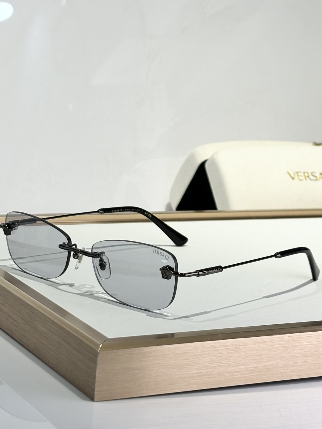 VERSACE
MODELVE 6812
SIZE57口17-140
