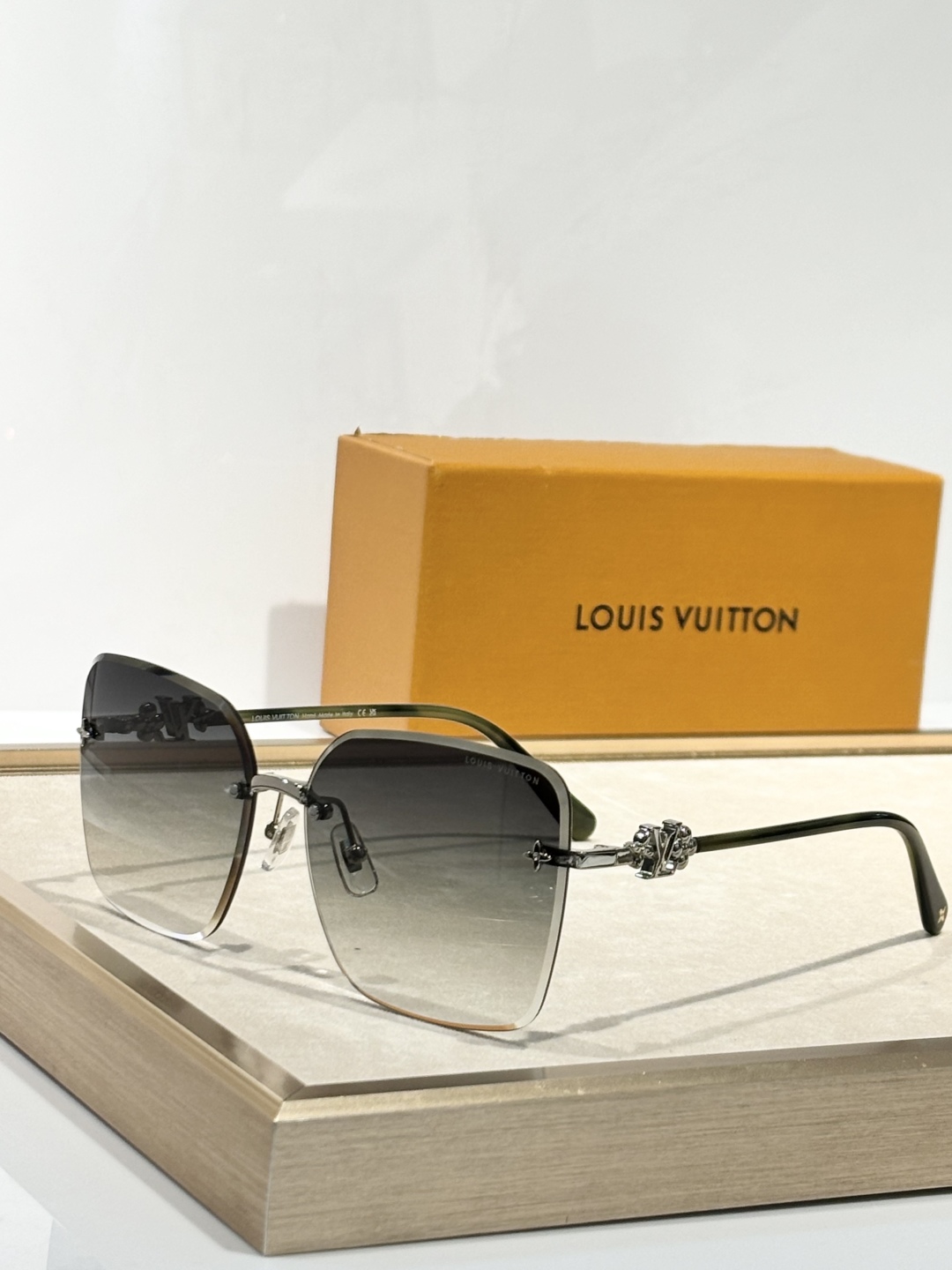  🆕LOUIS VUITT*
MODZ1313
Size62-14-145
