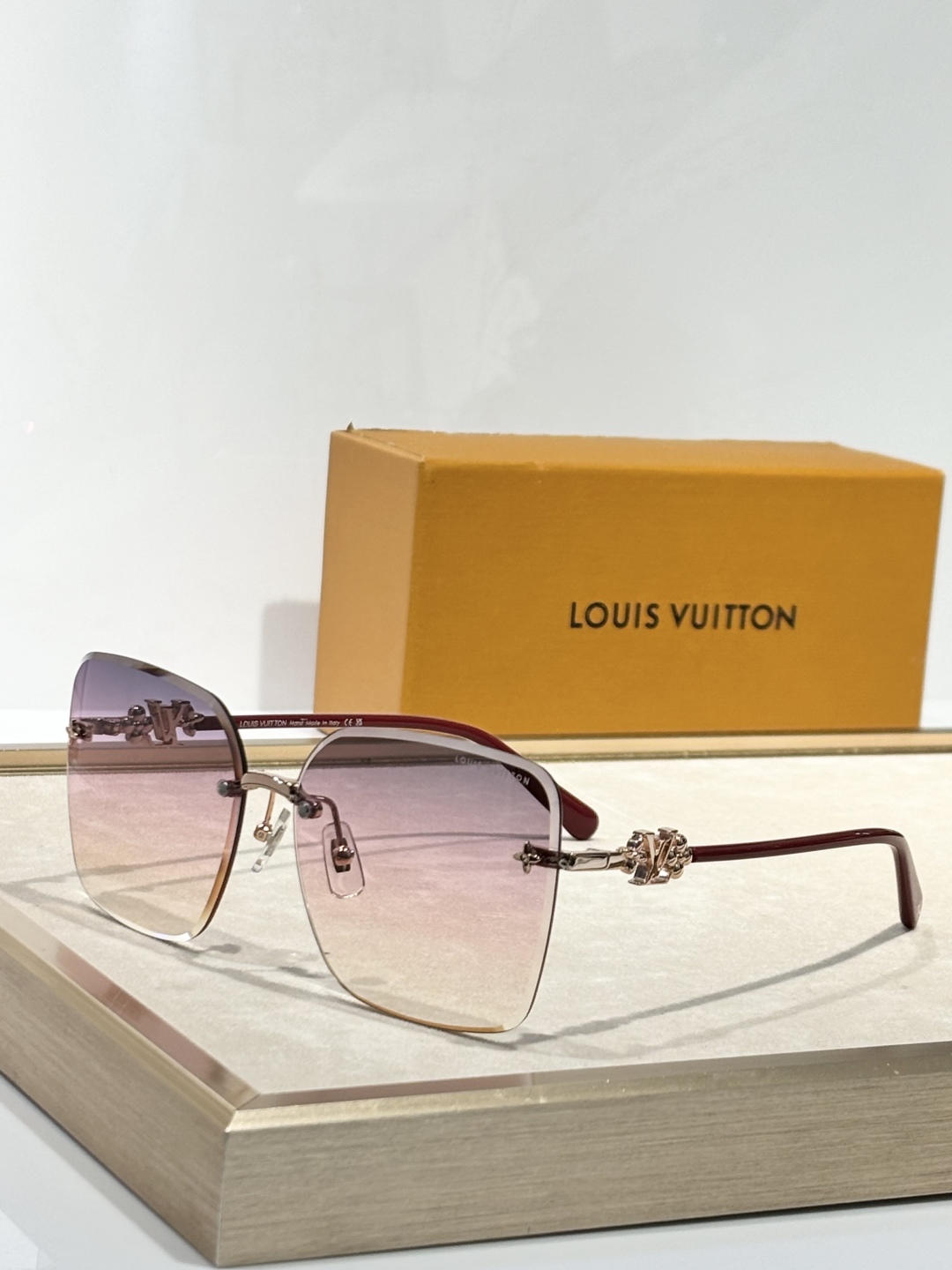  🆕LOUIS VUITT*
MODZ1313
Size62-14-145
