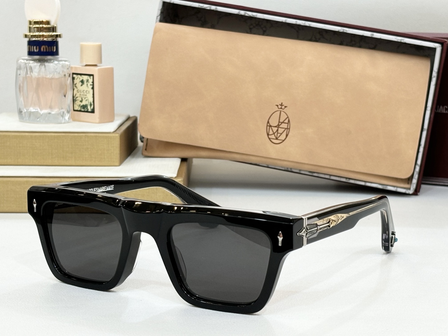  JACQUES MARIE MAGE
绿松石系列
MODEL：LARAMIE
SIZE：52口24-1