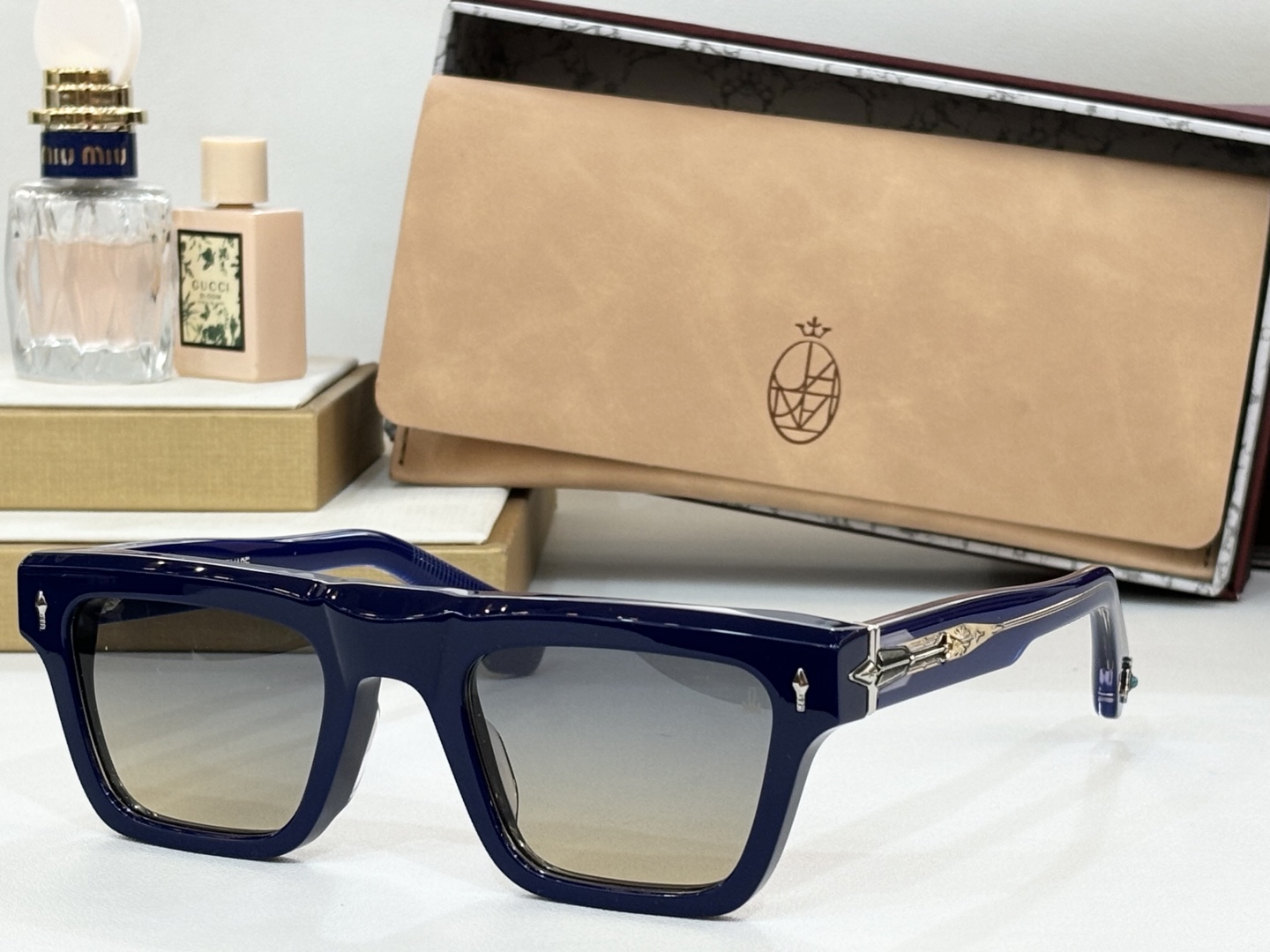  JACQUES MARIE MAGE
绿松石系列
MODEL：LARAMIE
SIZE：52口24-1