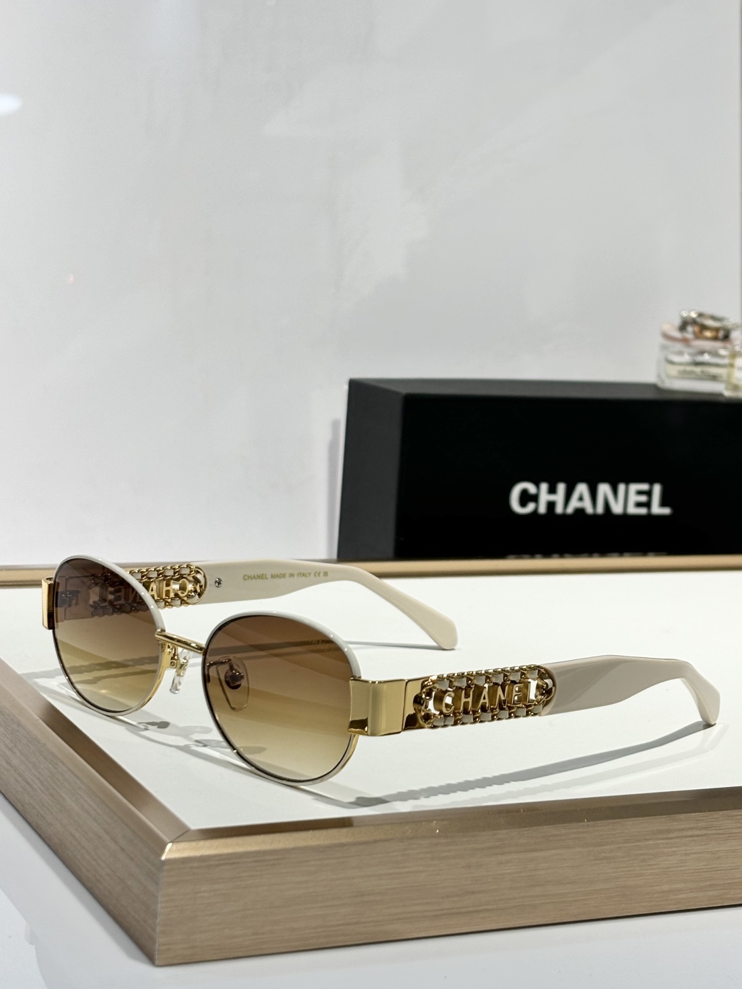  CHANE*
MODCH8050
Size53-18-145
