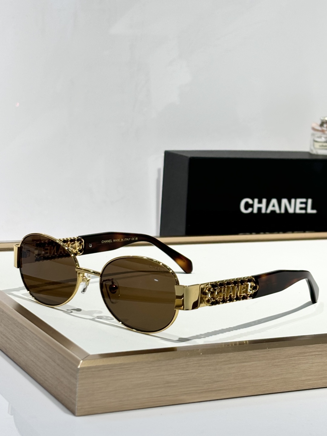  CHANE*
MODCH8050
Size53-18-145
