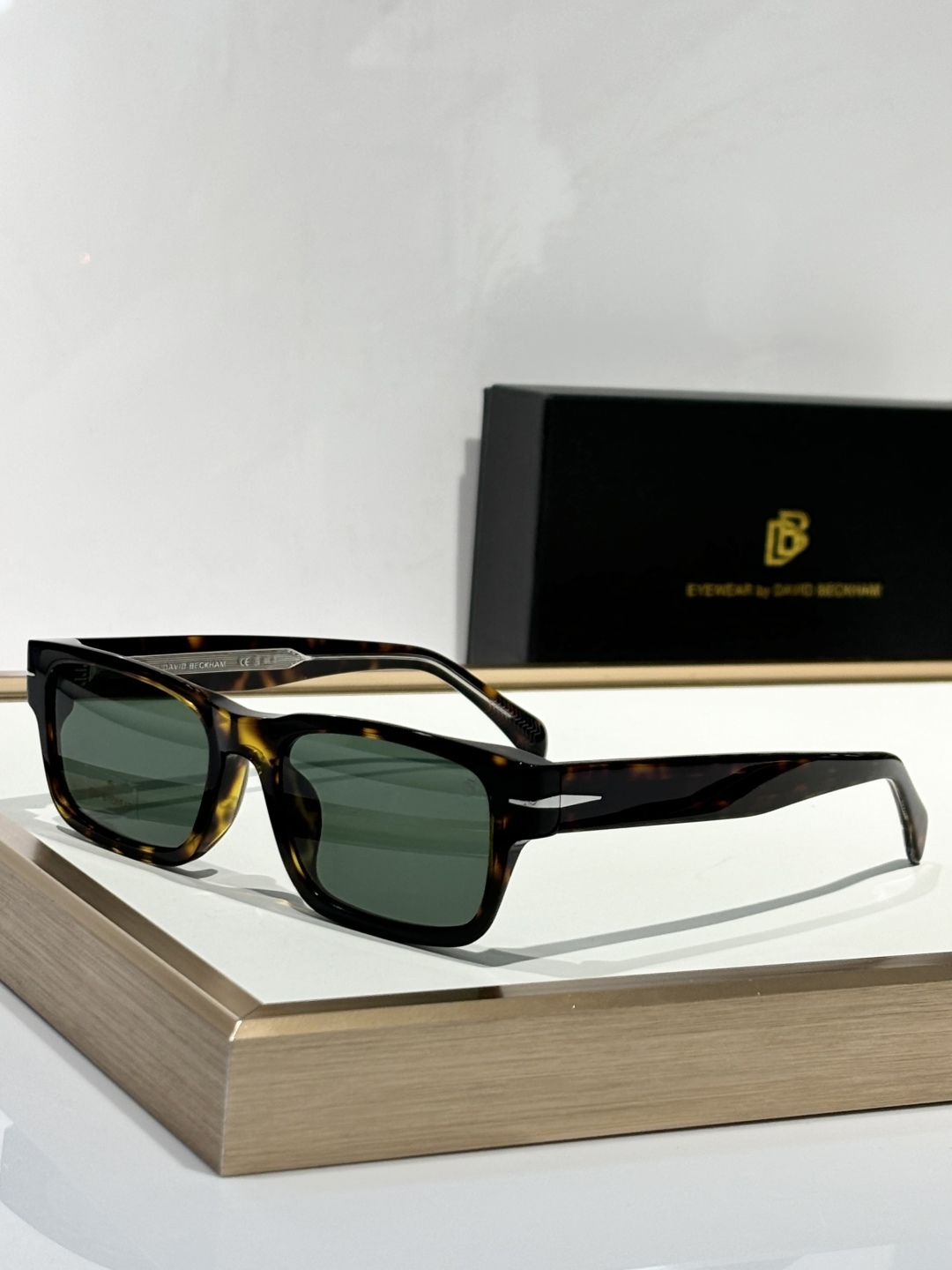  David Beckham
Model：DB1170/F

