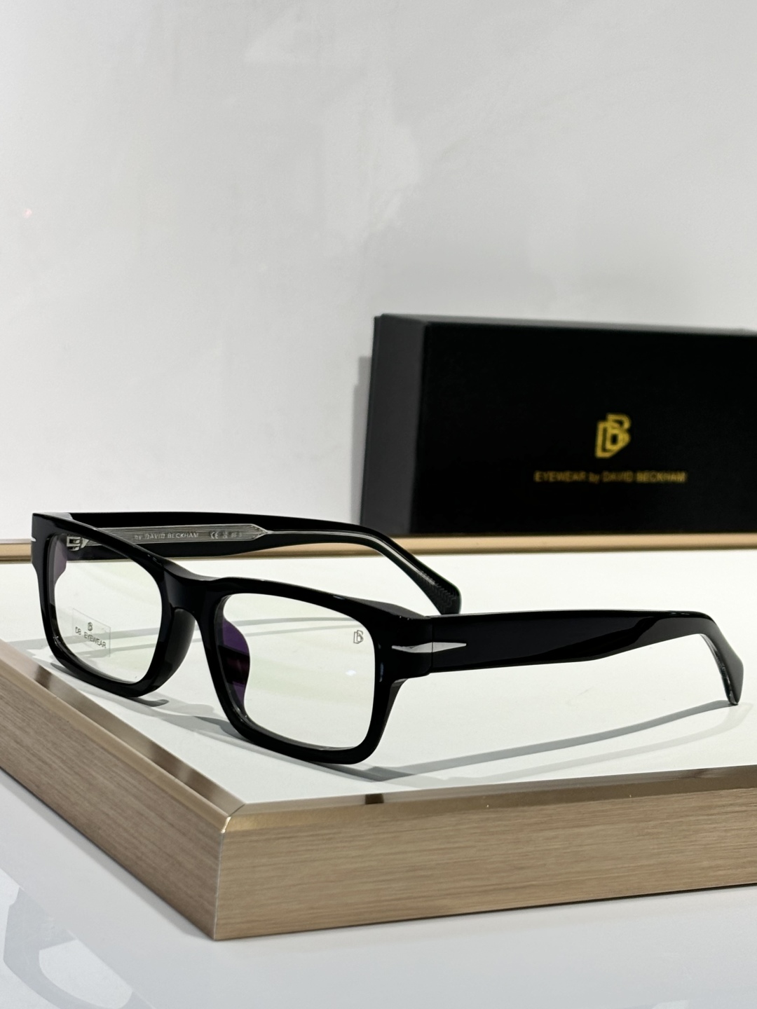  David Beckham
Model：DB1170/F

