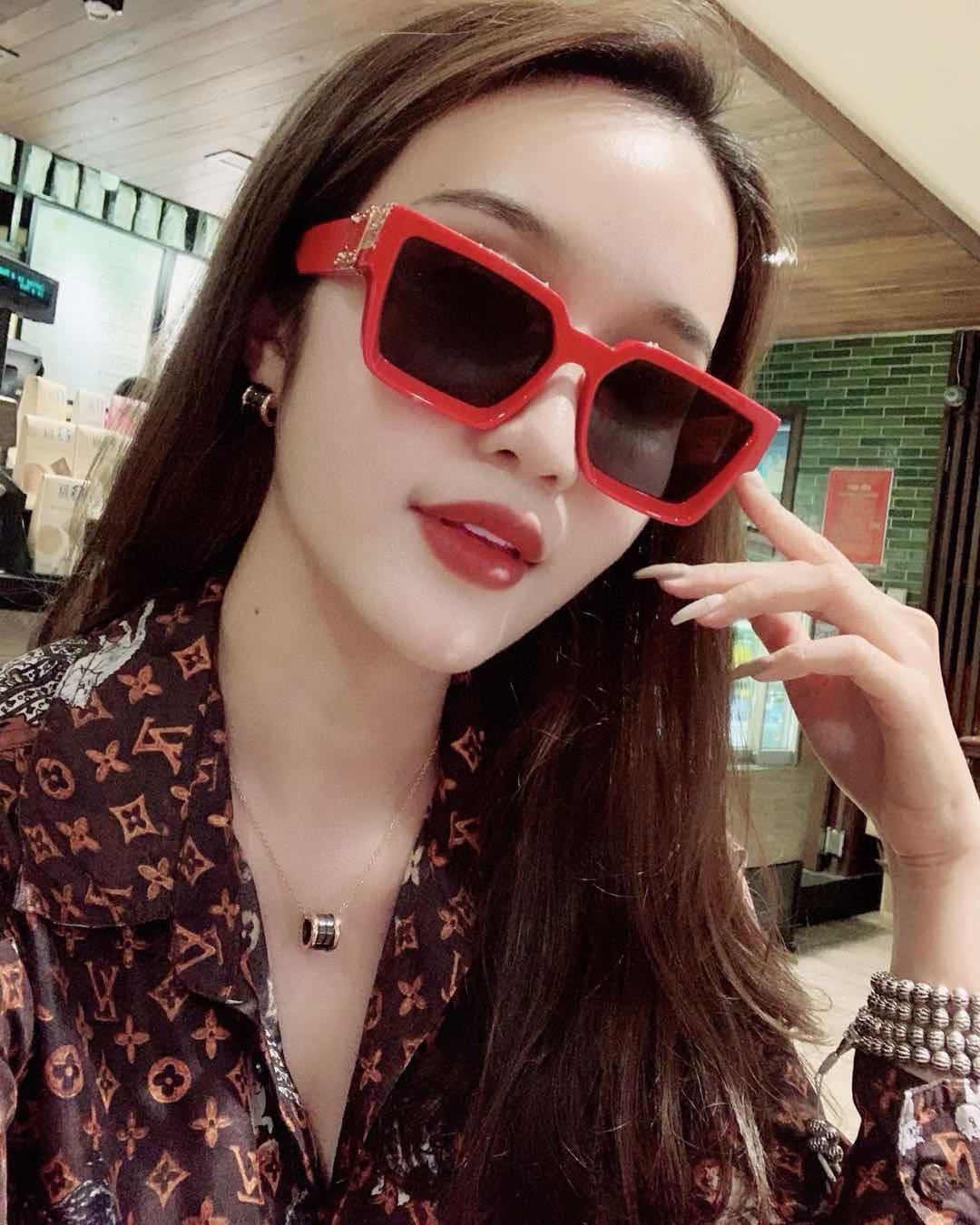 24/25 Add new colors
TOP QUALITY 
LV96006 Millionai