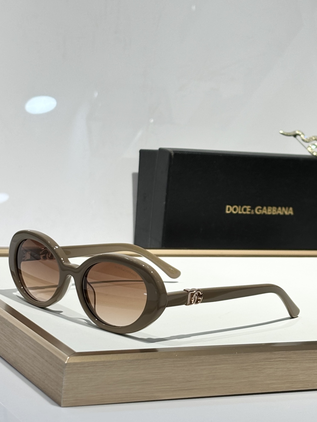 Dolce&Gabban*
mod ：DG6007U
Size51-19-140

