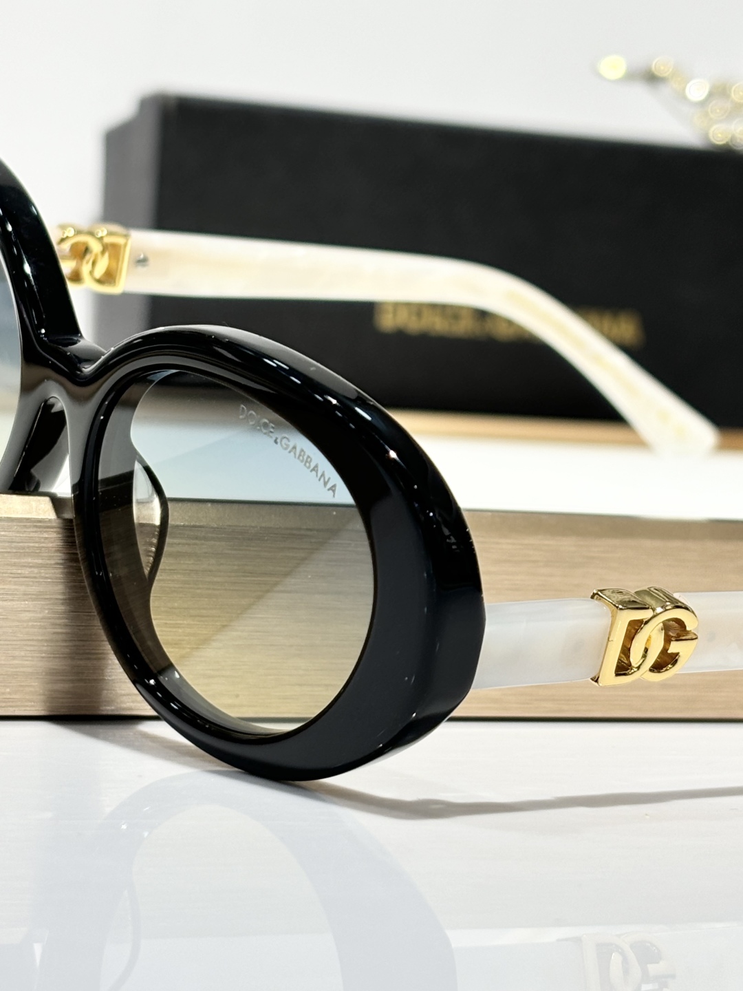  Dolce&Gabban*
mod ：DG6007U
Size51-19-140

