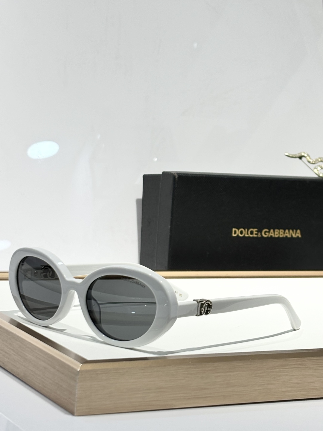  Dolce&Gabban*
mod ：DG6007U
Size51-19-140

