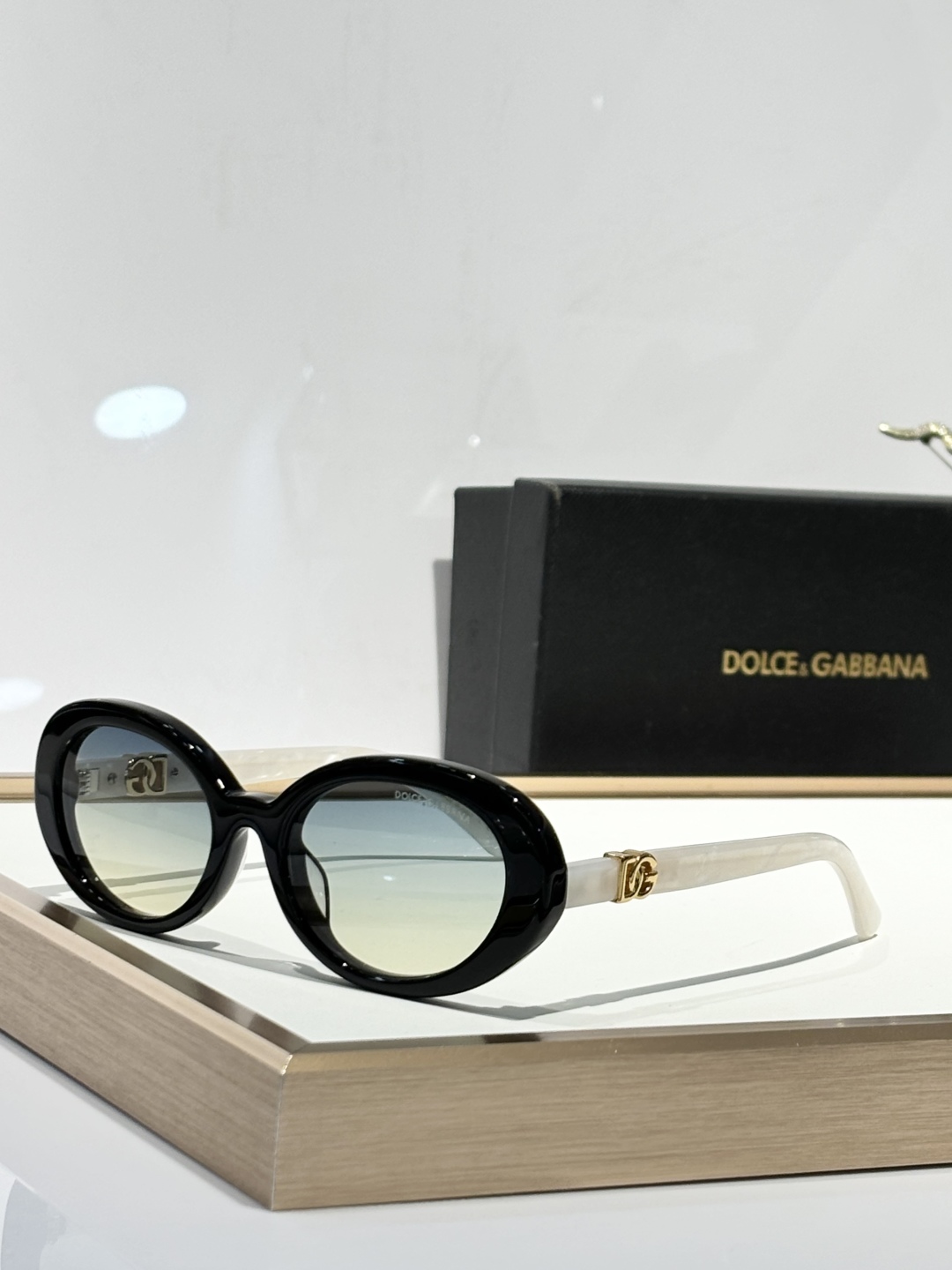  Dolce&Gabban*
mod ：DG6007U
Size51-19-140

