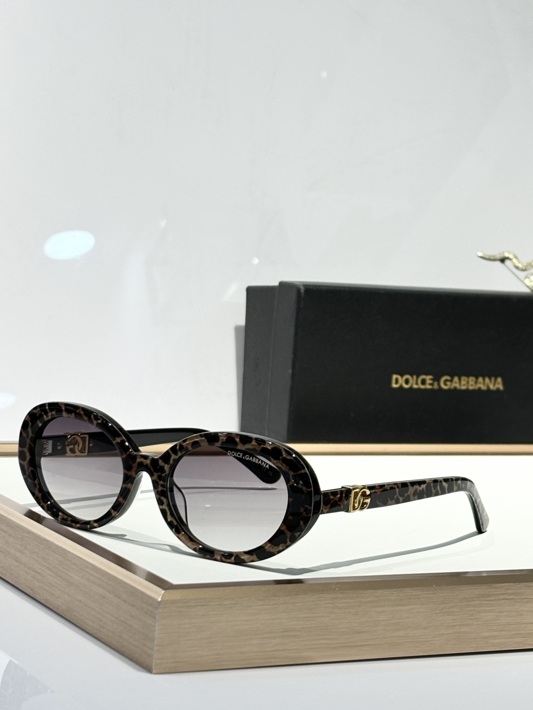  Dolce&Gabban*
mod ：DG6007U
Size51-19-140

