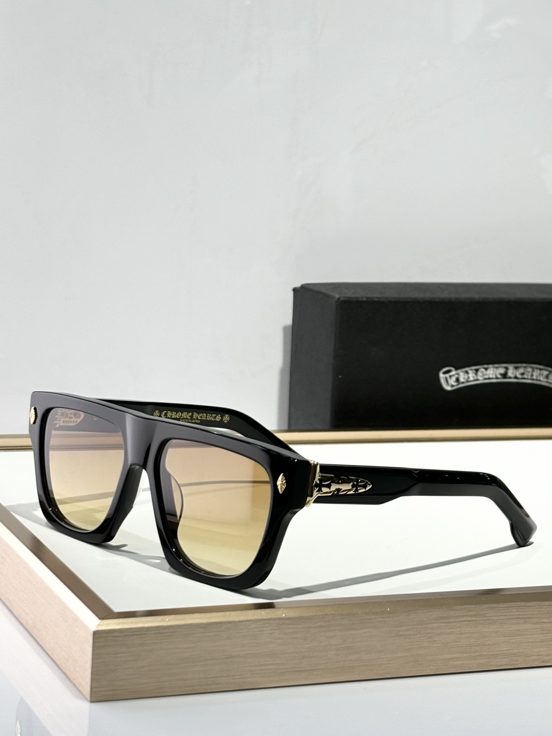 Zeiss lenses
CHROME HEART
ModCHARISMADICK 
SIZE57-1