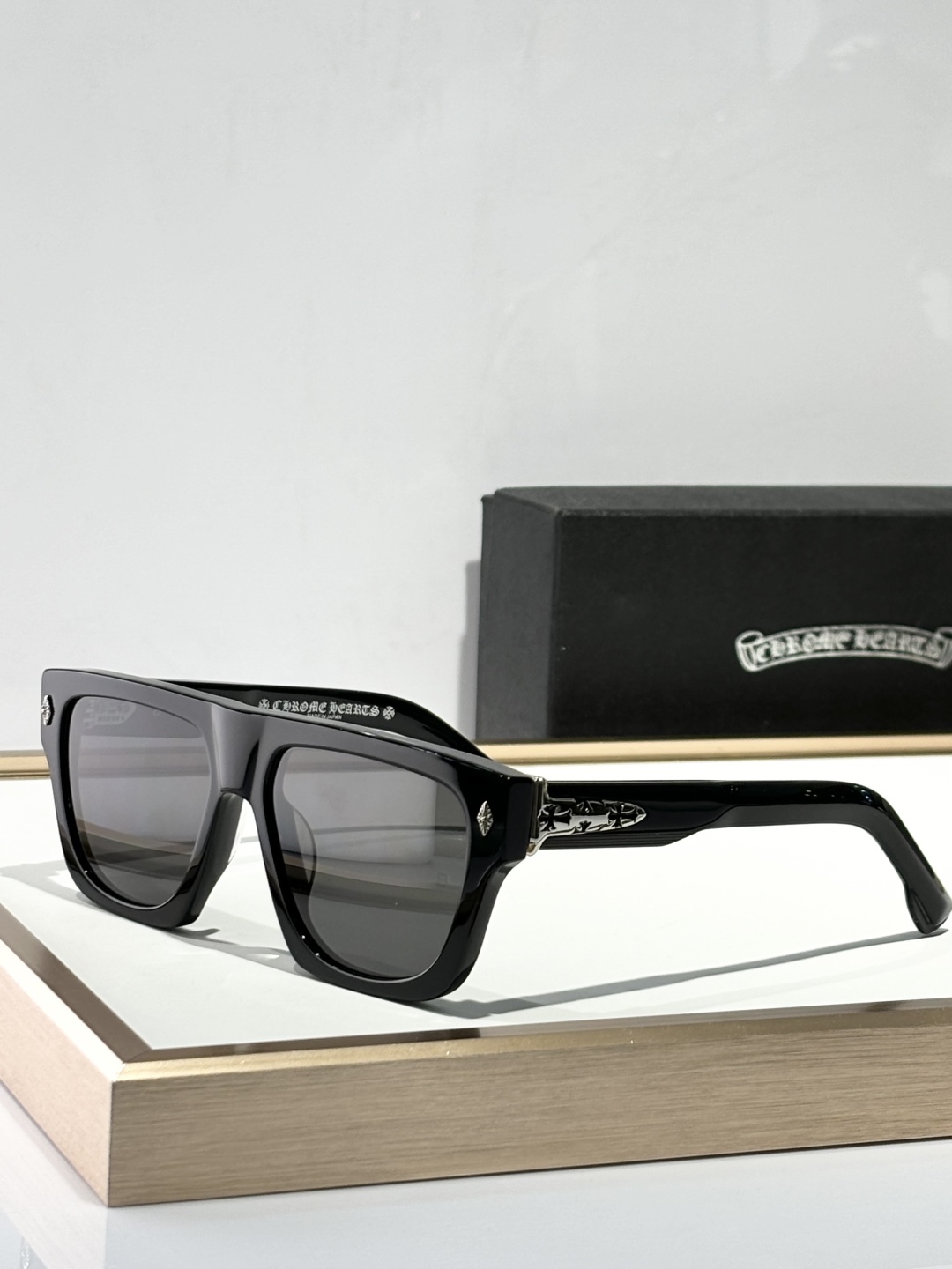  Zeiss lenses
CHROME HEART
ModCHARISMADICK 
SIZE57-1
