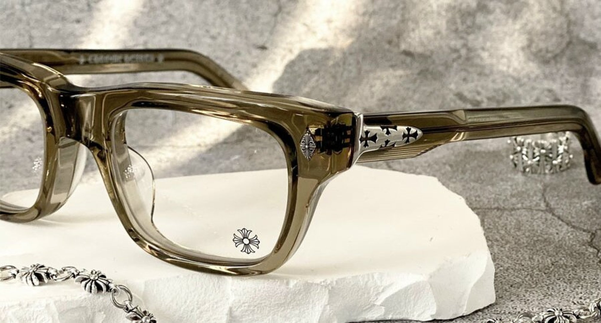  Zeiss lenses
CHROME HEART
ModCRYPDIC
Size51-22-145
