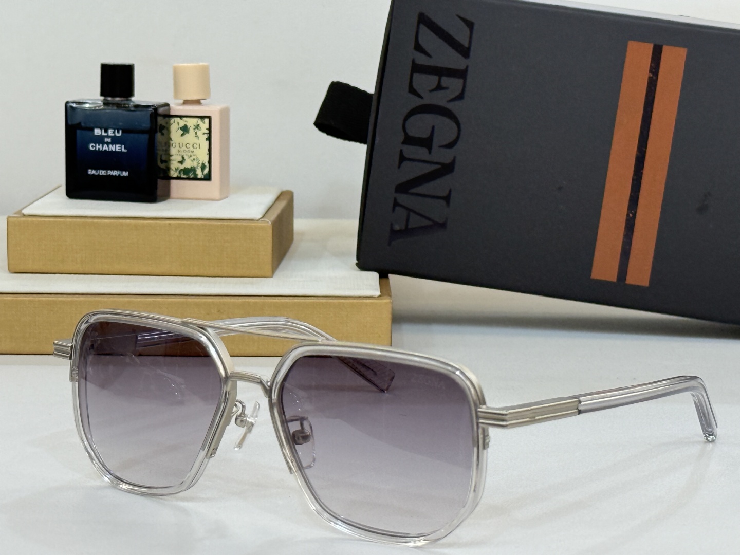  Ermenegildo Zegna
Mod：EZ0232
Size：59-17-145
