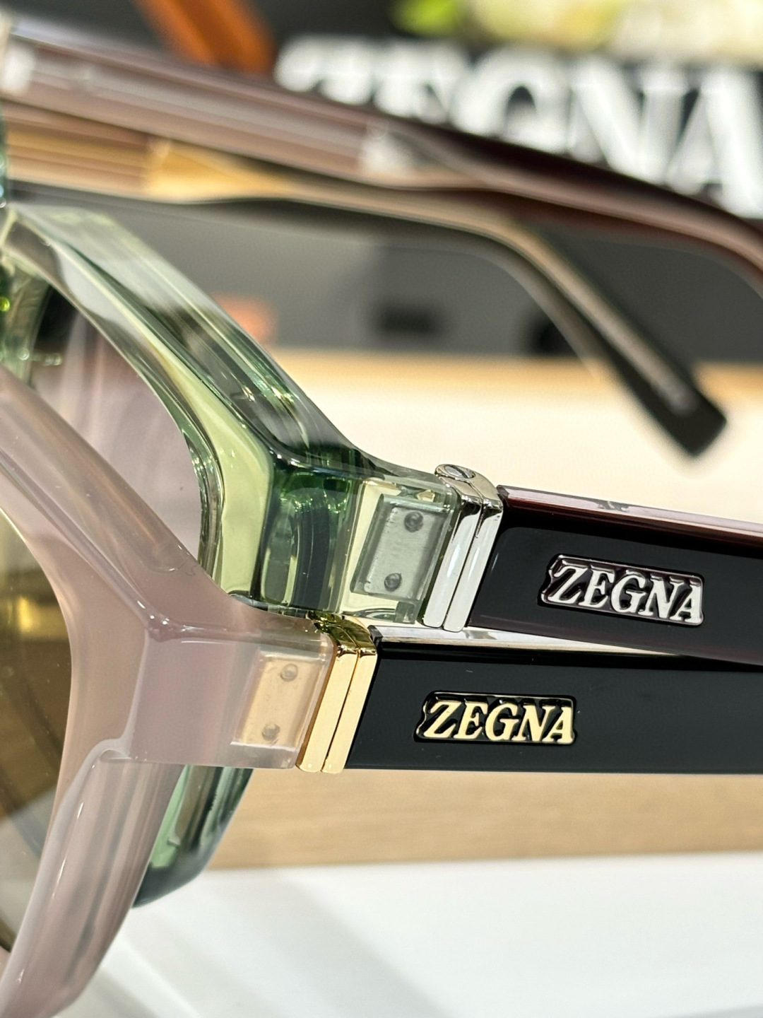  ToP quality 
ZEGNA design 
MODEZ0214
Size54口18-145
