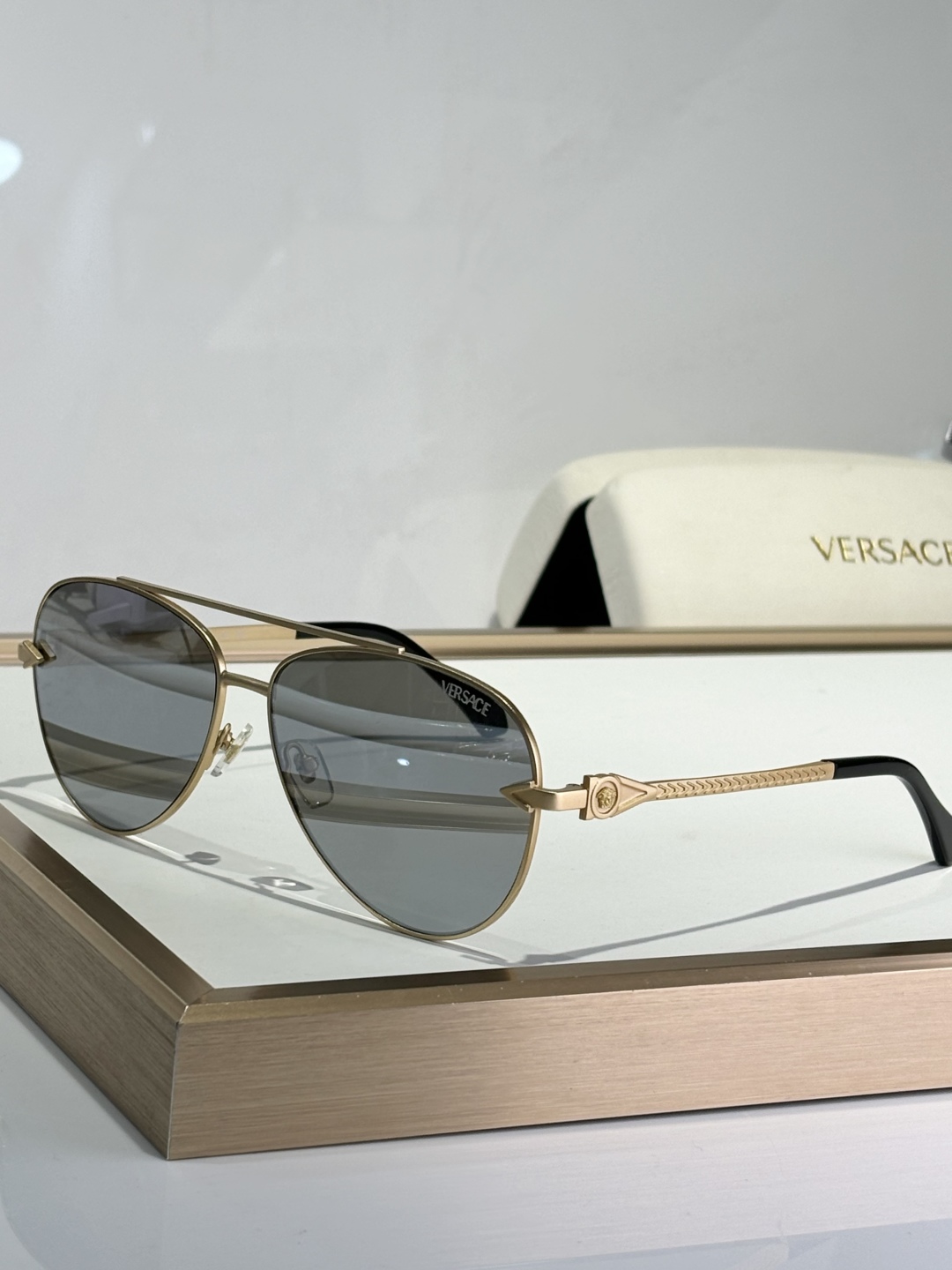  VERSAC* 
MOD：2285
Size62-12-142

