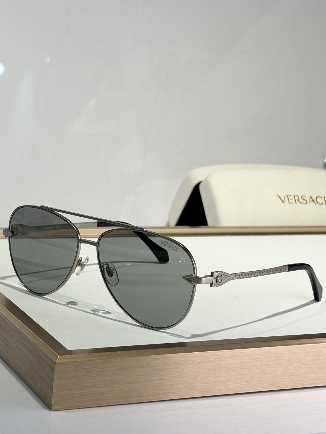  VERSAC* 
MOD：2285
Size62-12-142
