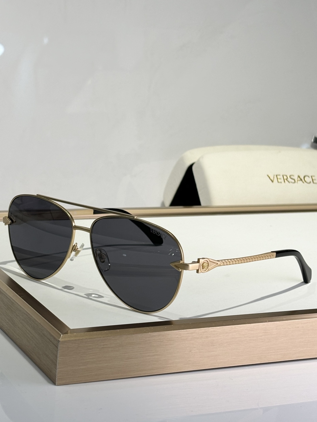  VERSAC* 
MOD：2285
Size62-12-142
