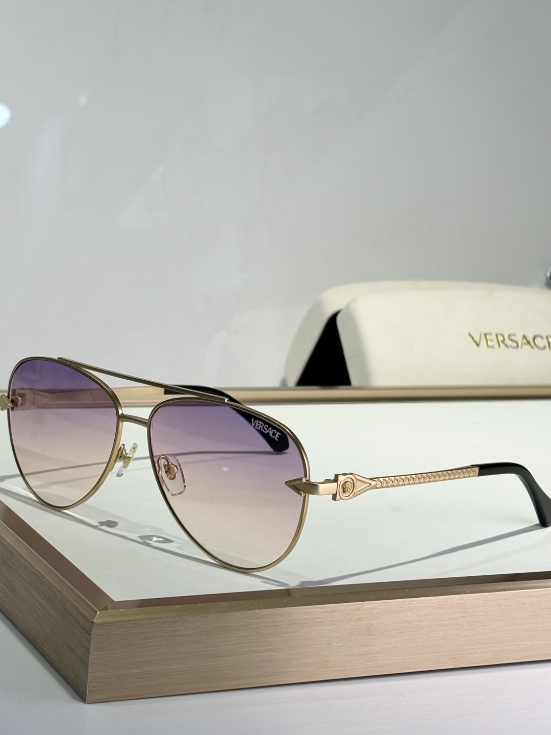  VERSAC* 
MOD：2285
Size62-12-142
