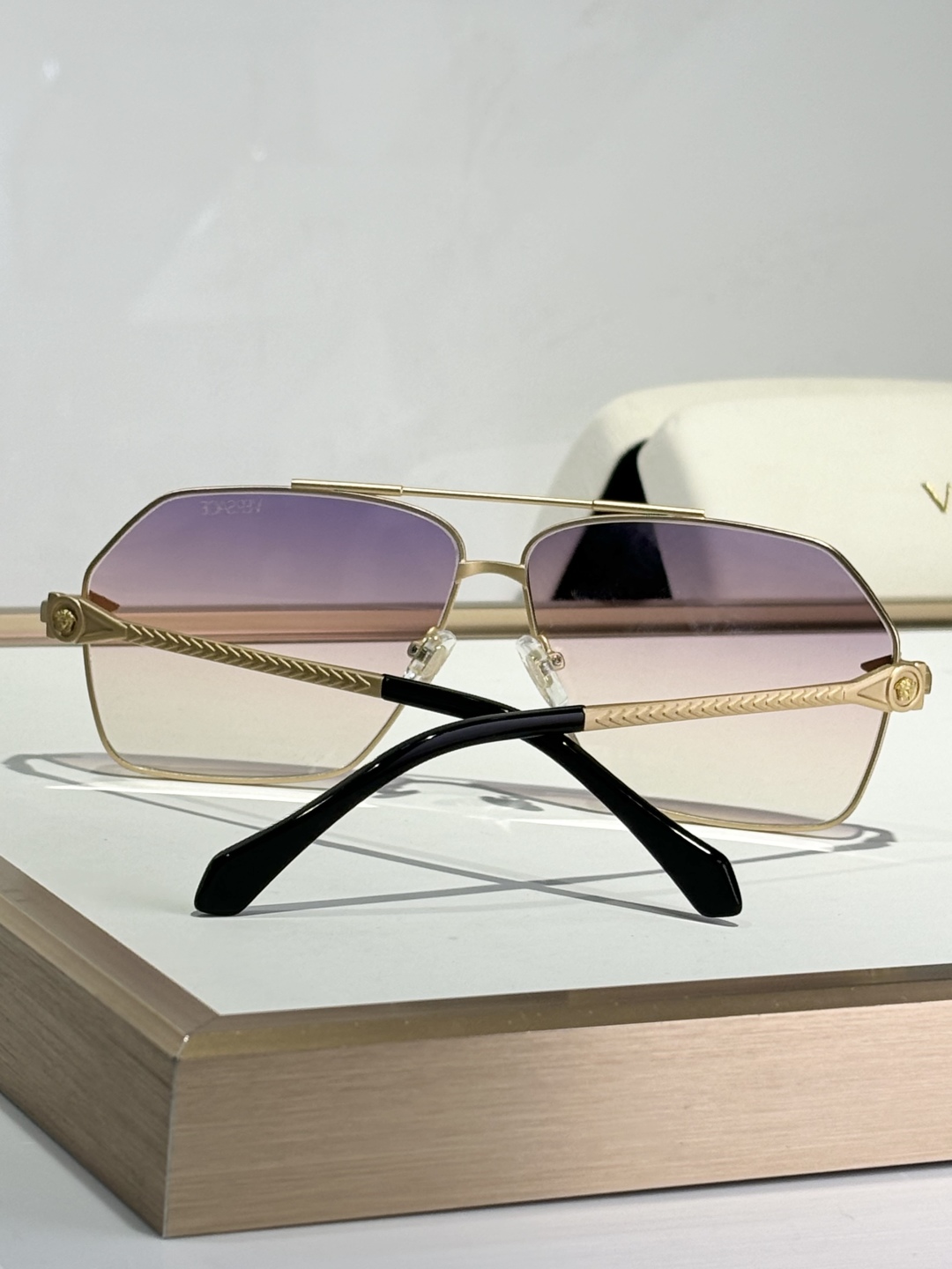  VERSAC* 
MODEL：2284
Size63-11-142
