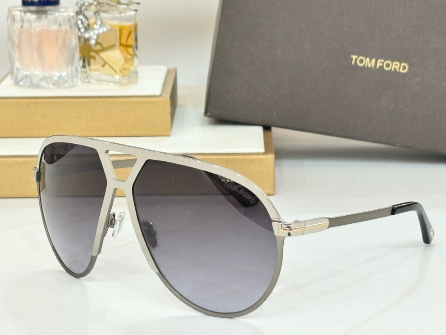  oversized
Tom For*
ModTF1060
Size：64-14-135

