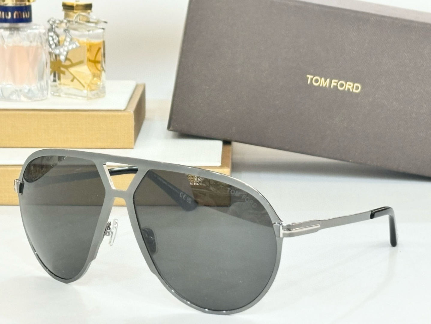  oversized
Tom For*
ModTF1060
Size：64-14-135
