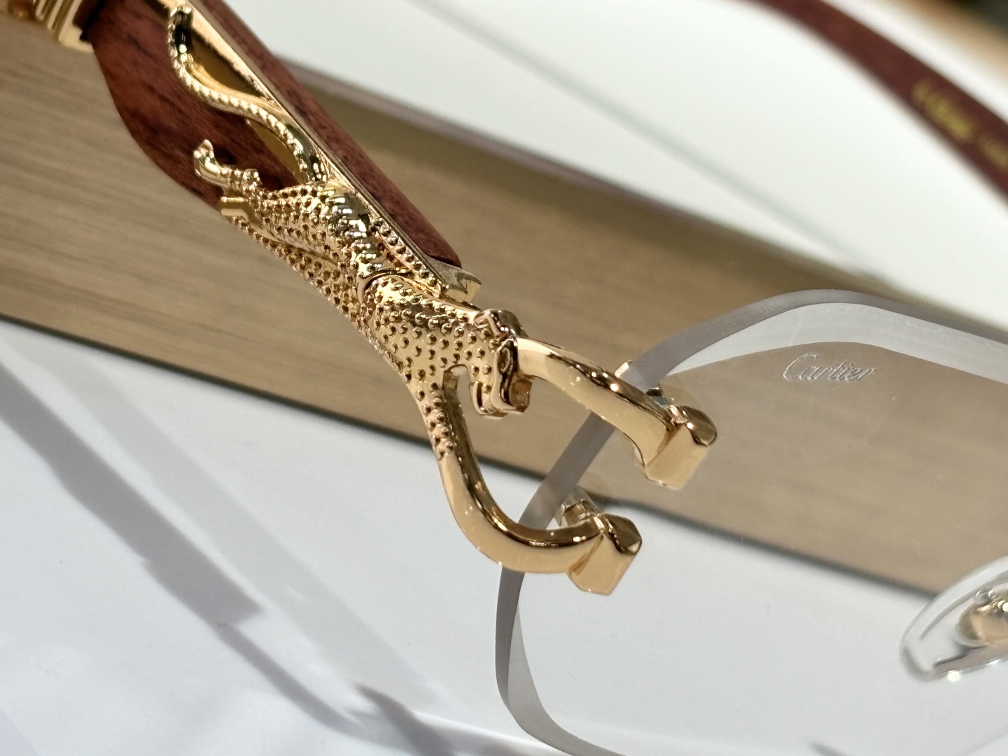  Cartie
Mod：CT0592
Size：59-21-145🎉 
Photo Chromic
