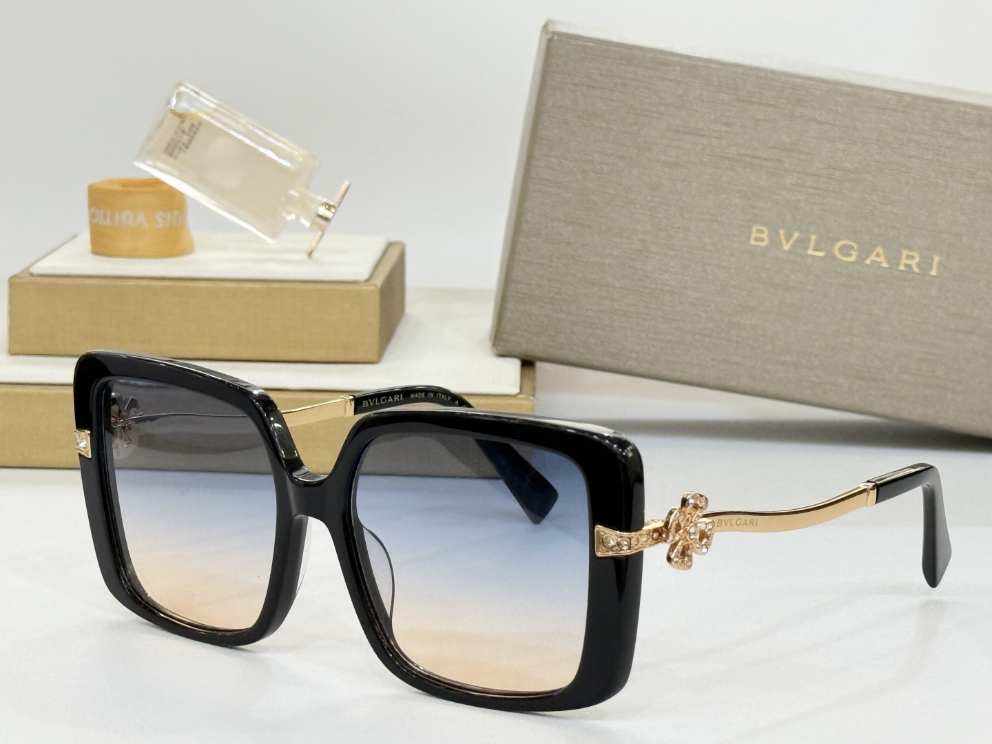  BVLGAR
MODBV8243
Size56-17-145
