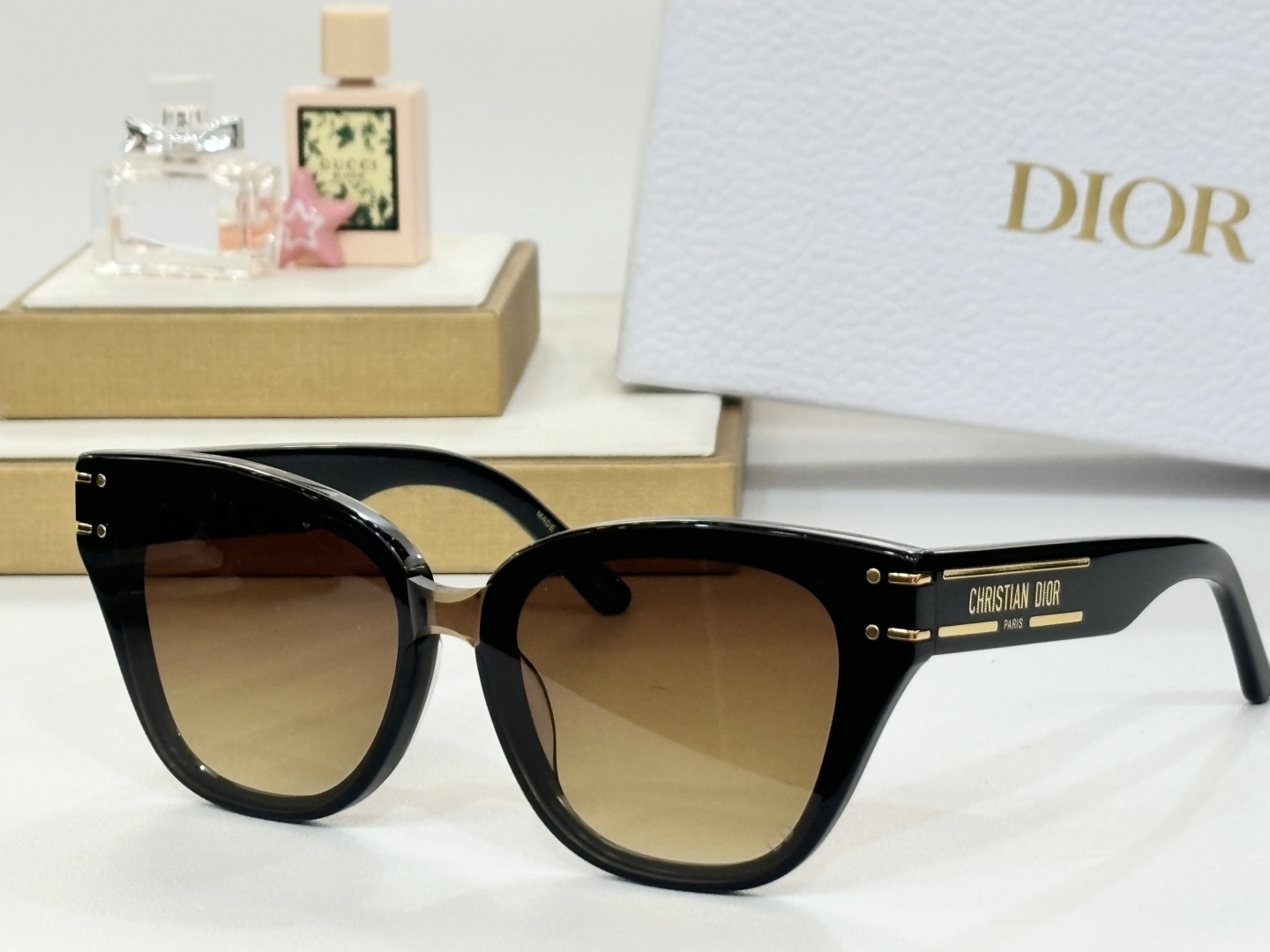  Dior
Mod：DSGTA29UCR
Size：53-20-145
