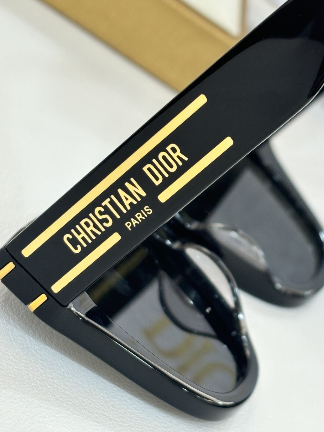  Dior
Mod：DSGTA29UCR
Size：53-20-145
