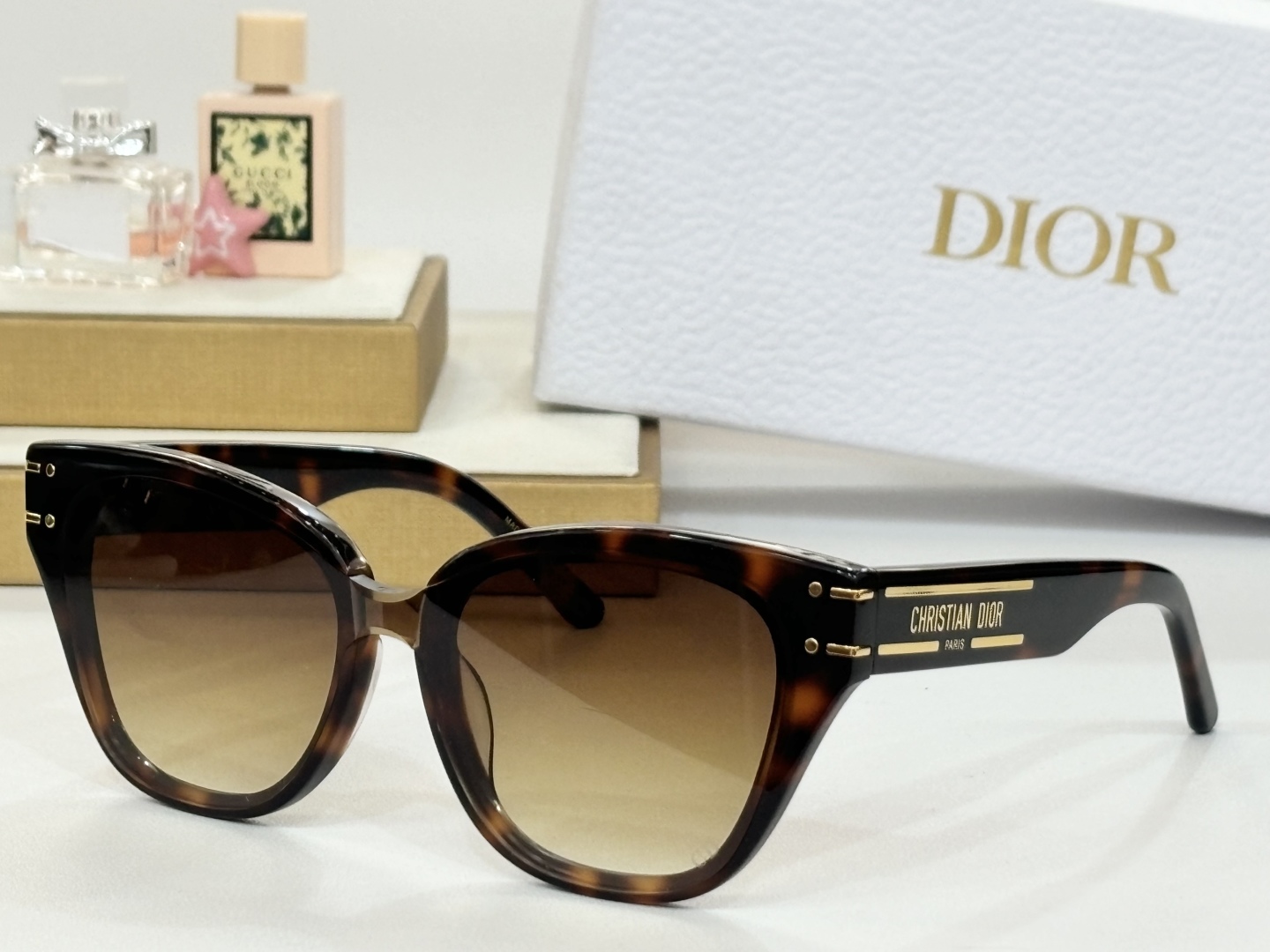  Dior
Mod：DSGTA29UCR
Size：53-20-145
