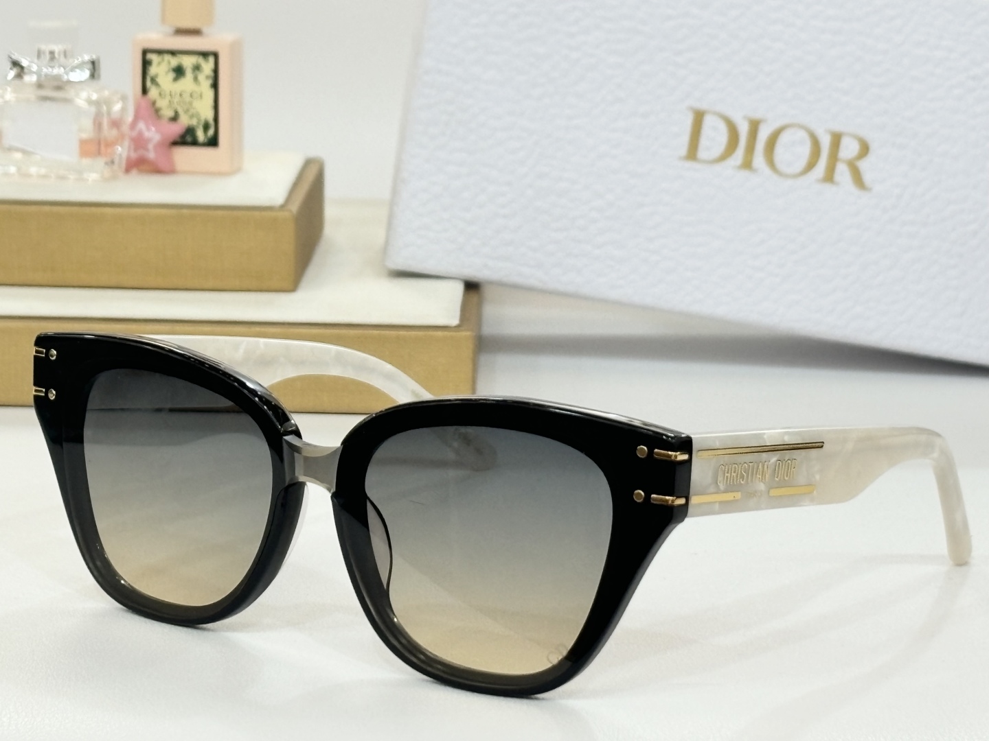  Dior
Mod：DSGTA29UCR
Size：53-20-145
