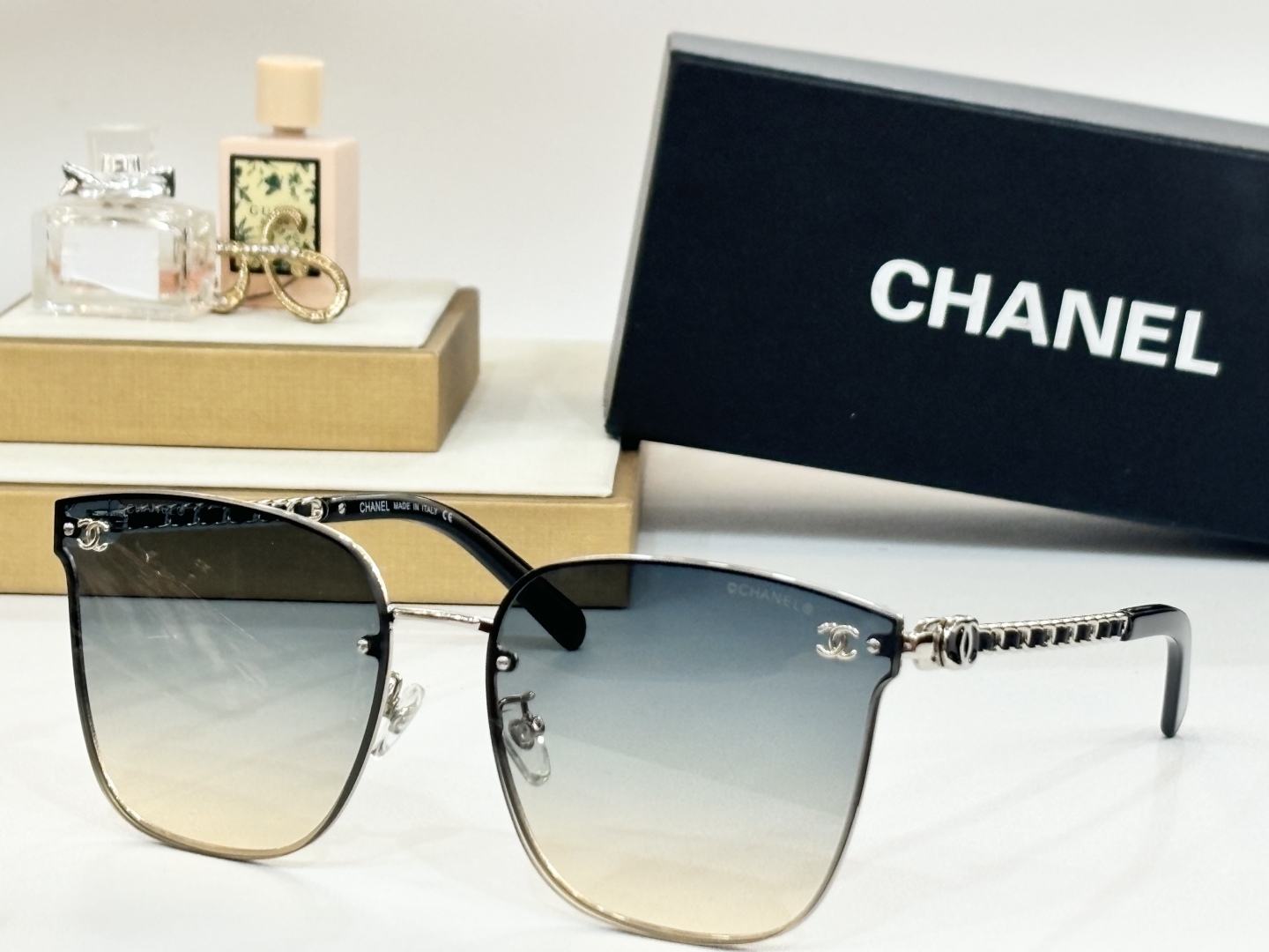  chan**
mod：CH7368
size：64-17-145
