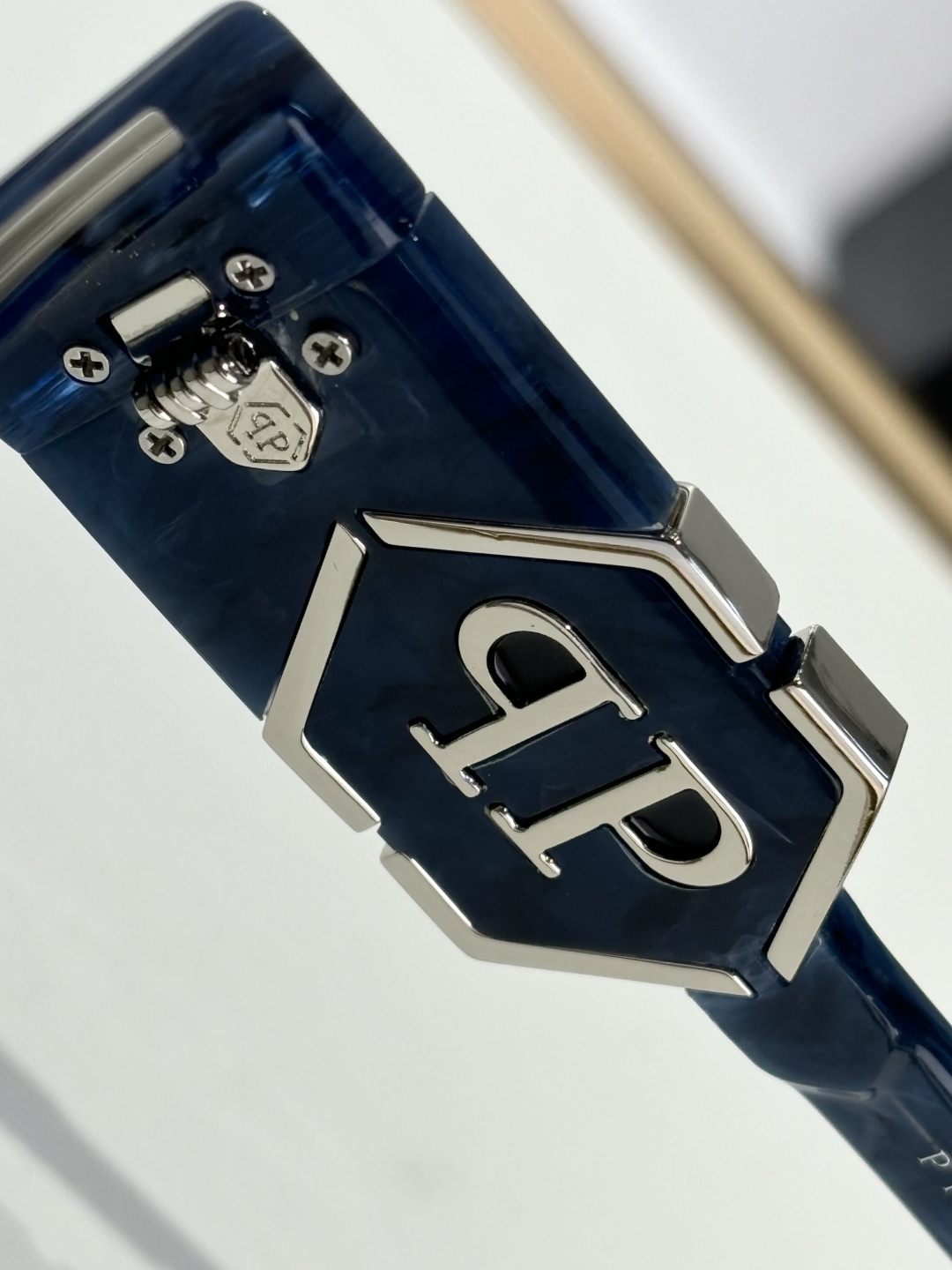  PHILIPP PLIEN
Original quality
全套原版开模 
采用进口板材切割抛光处理