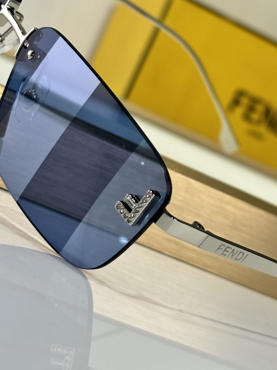  FEND*
MODEL FOL112V
SIZE60口15-140
