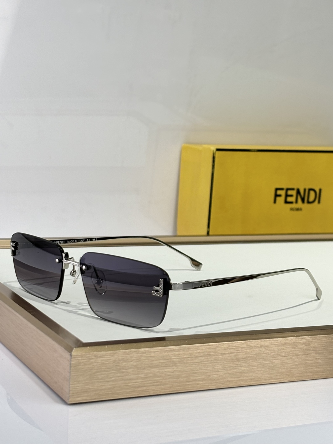  FEND*
MODEL FOL112V
SIZE60口15-140
