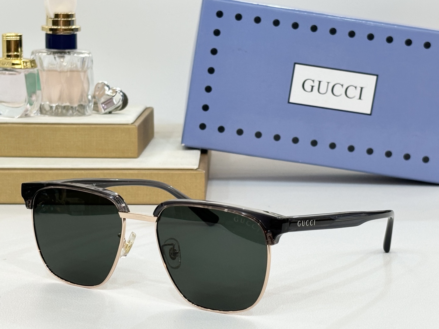  GUCC*
MOD：GG0658
Size：56-17-148
