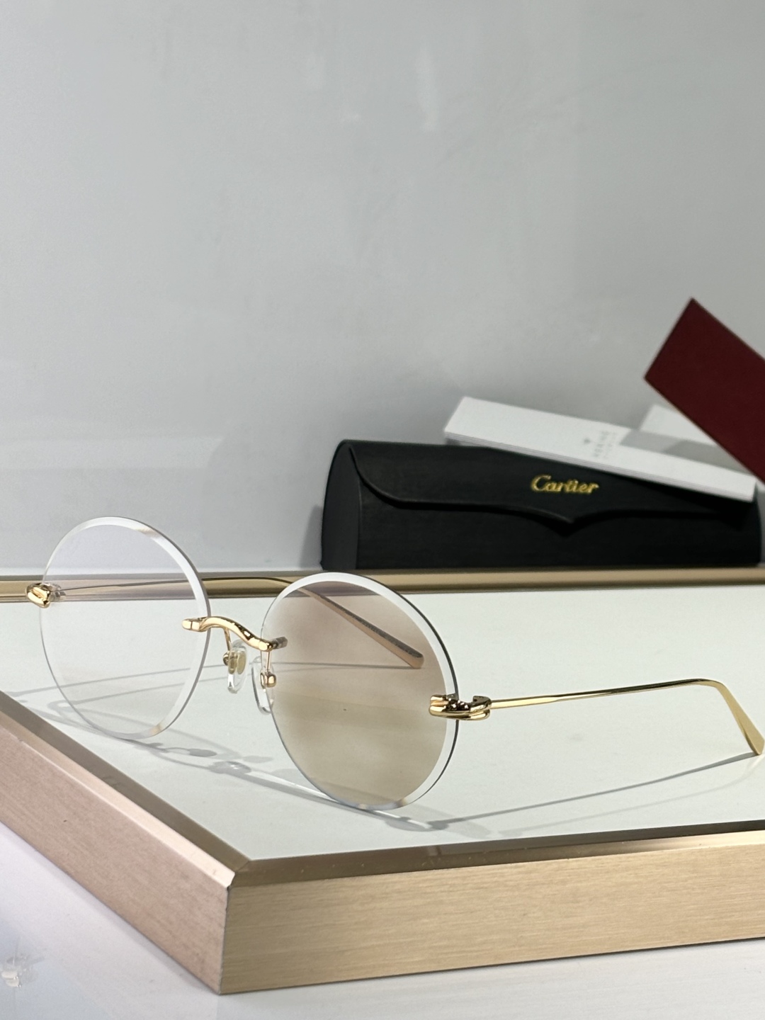   Cartie*
Mod：CT0475
Size：59-17-145
Photo Chromic
 O