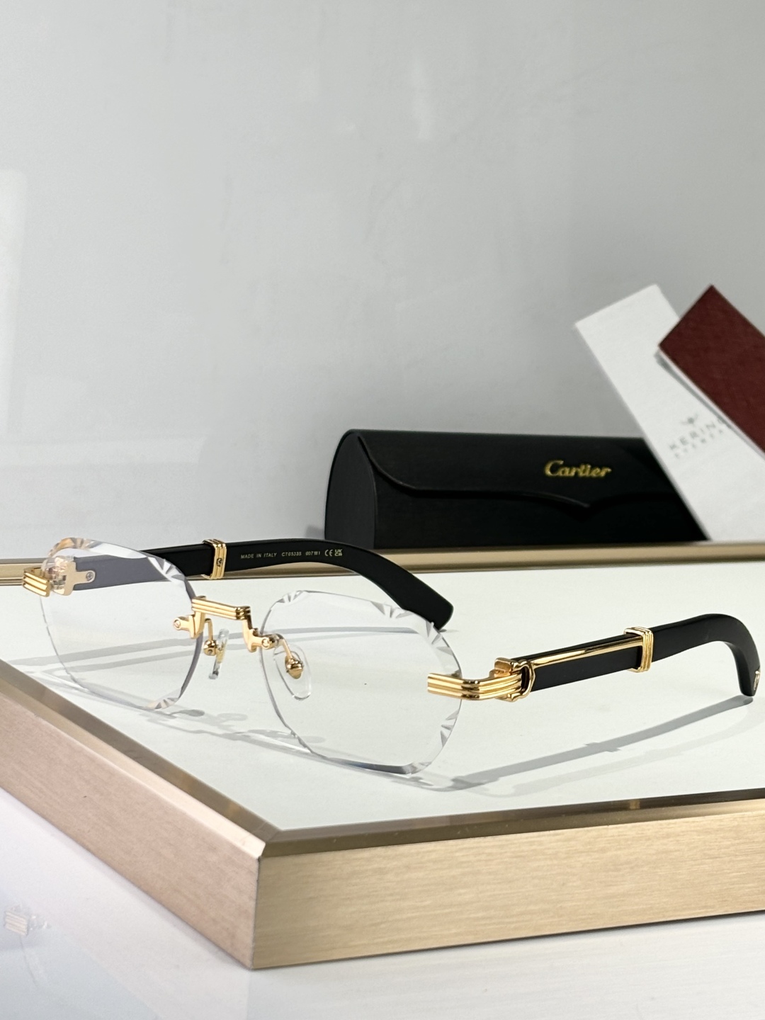 Cartie
Mod：CT0533
Size：58-20-145
Photo Chromic
 Orig