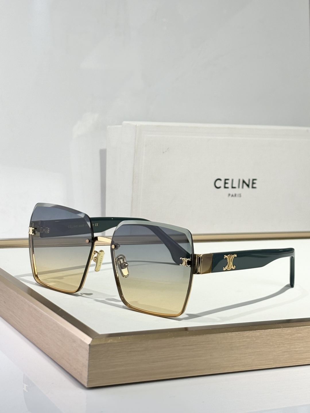  CELINE
MODELCL40237U
SIZE62口18-140
