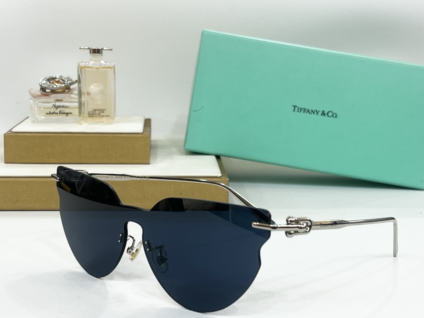  TIFFANY*
Mod：TF3104K
Size：61口17-140

